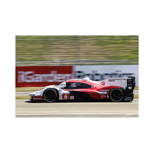 24 uur Le Mans Porsche Curves Kevin Estre