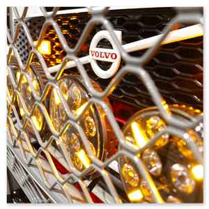 Bullbar, verstralers en grill van een Volvo FH